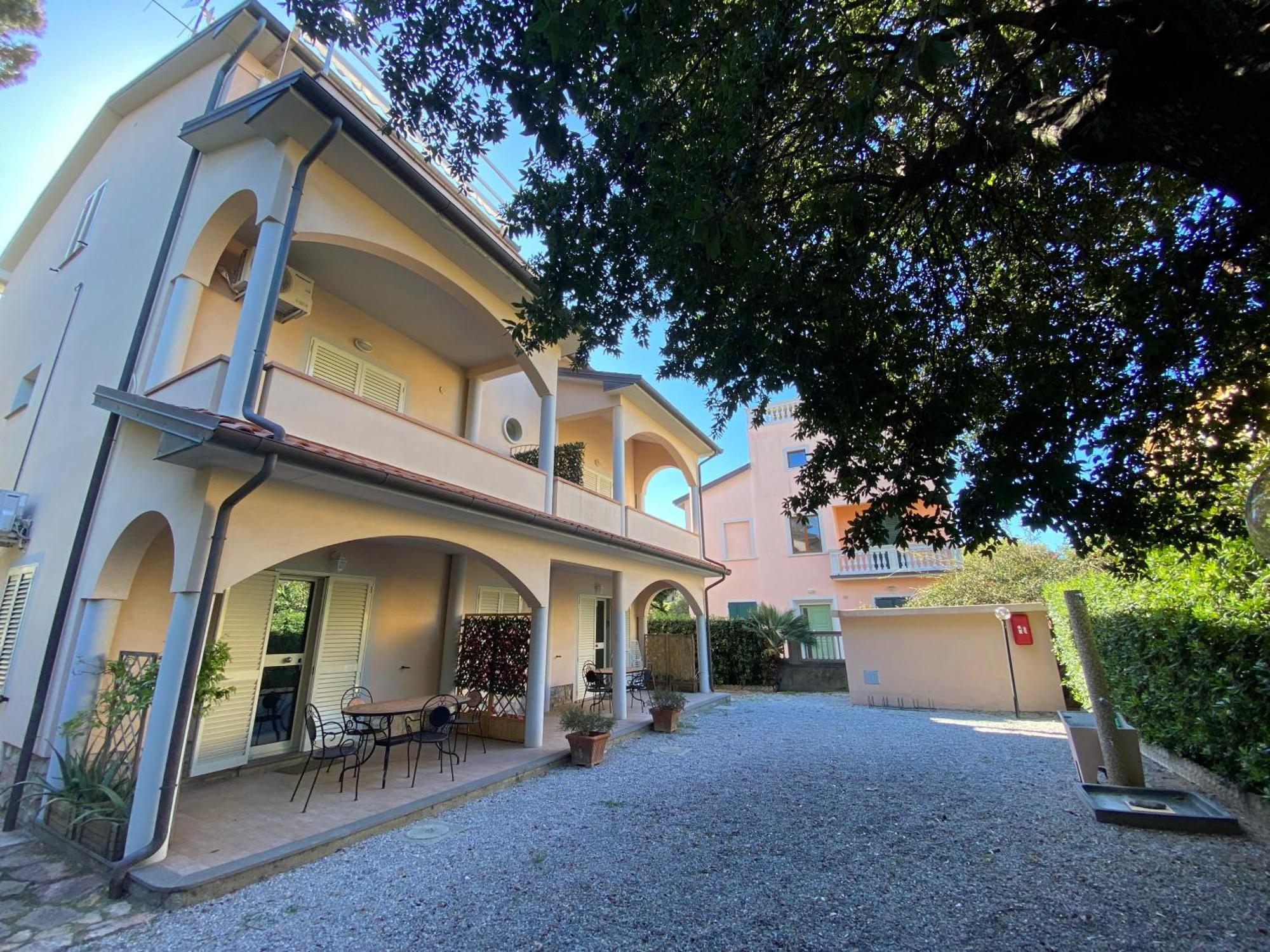Villa Il Boschetto San Vincenzo Exterior photo